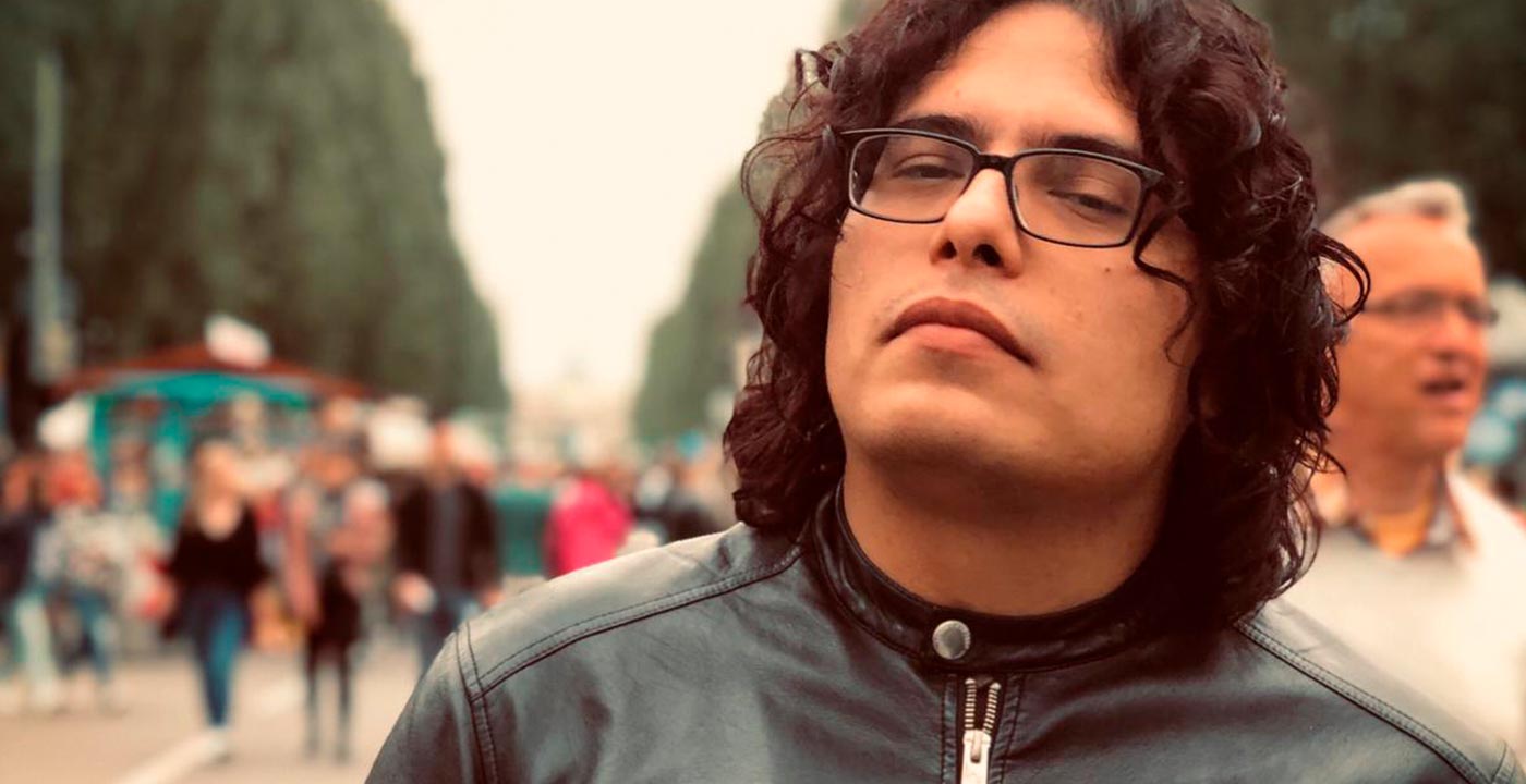 Nueve Planetas, un libro de Efrain Gatuzz