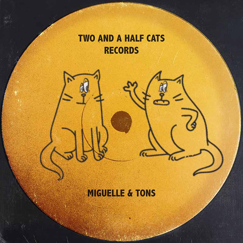 Two and a Half Cats LOGO
