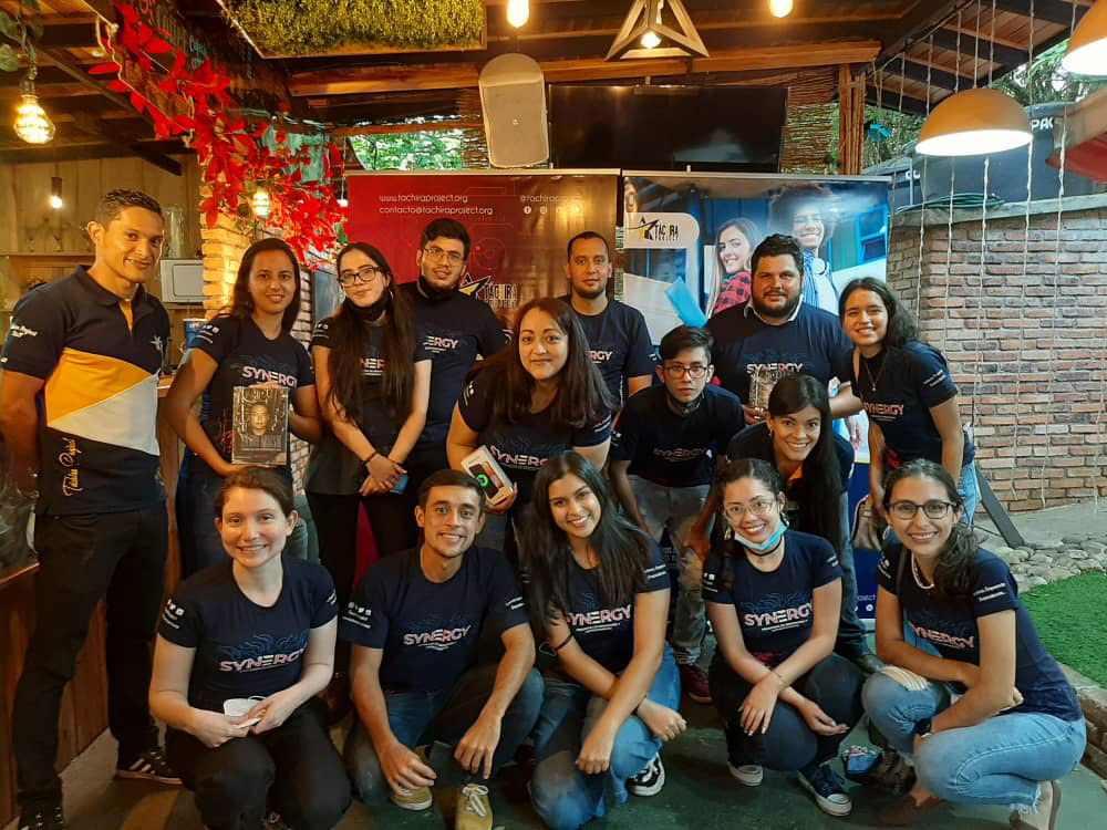 Foto 1. Parte del grupo de emprendedores venezolanos que formó parte del Programa Synergy.