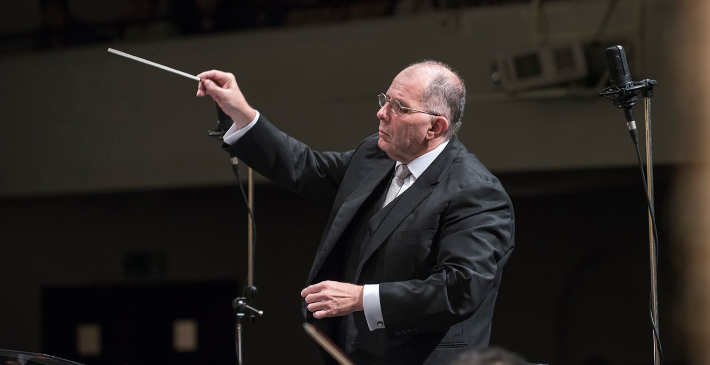 La crítica internacional reconoce al director de orquesta venezolano Rodolfo Saglimbeni 