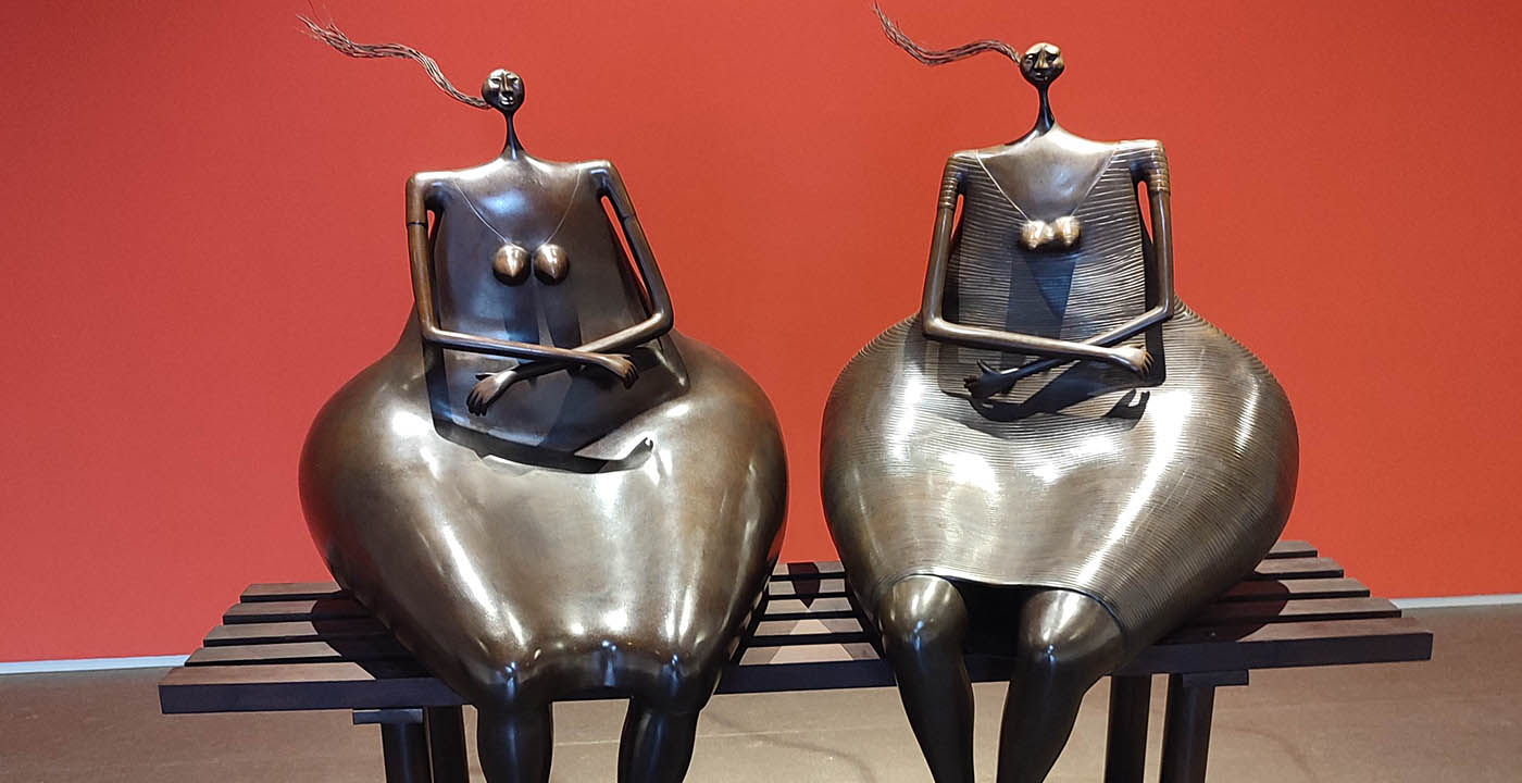 La escultura de Abigaíl Varela levita dentro de la Galería Freites