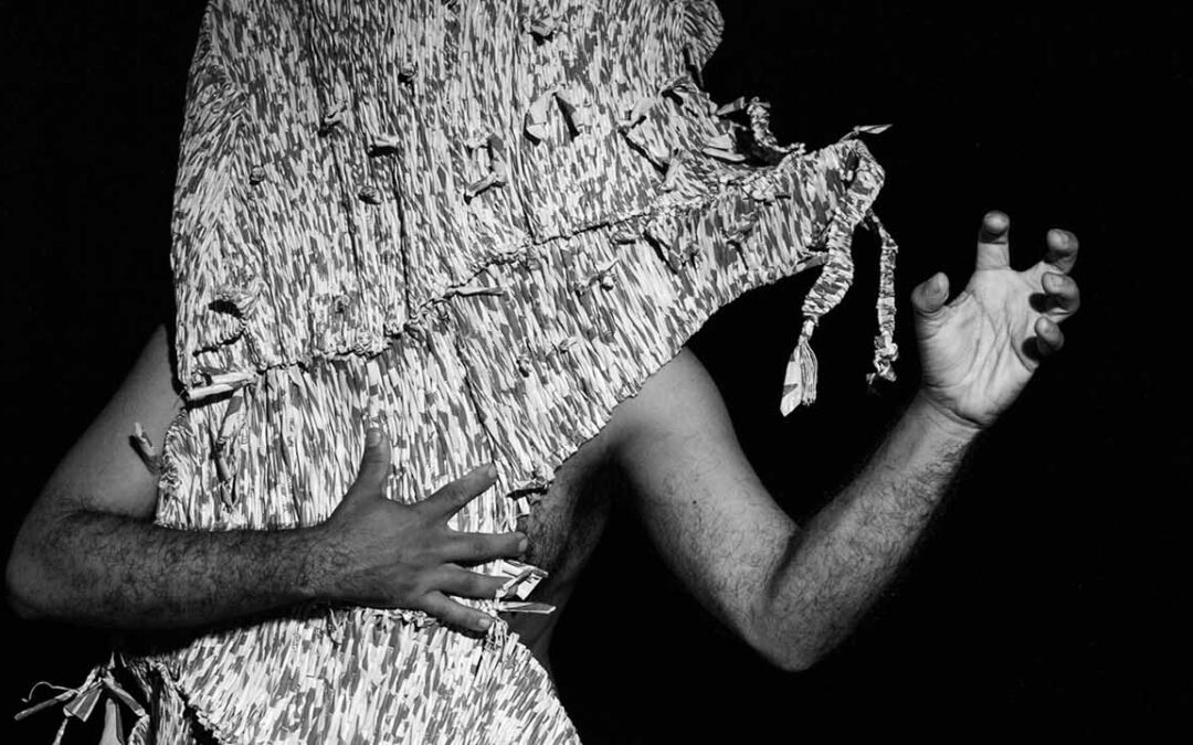 Exposición “Whispers of the Skin” en Mundo Arte Gallery