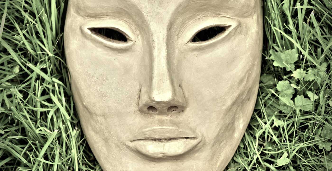 Alquimia, esoterismo y dolor: simbolismo en el cuento de “La bella y la bestia”