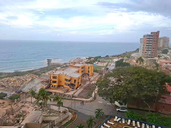La Guaira copia